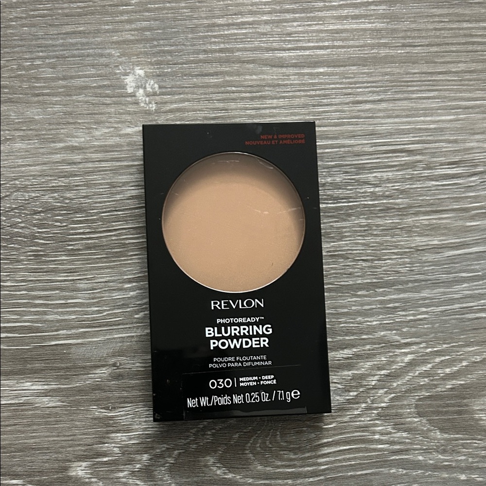 NEW ONE Revlon Photoready Blurring Powder 030 Medium/Deep